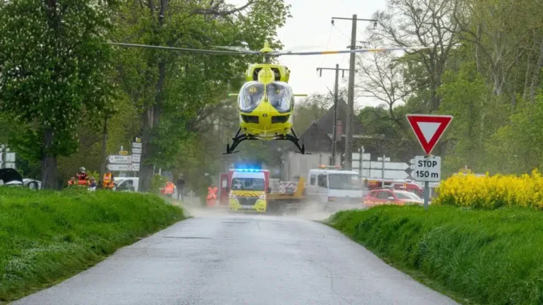 Deux blessés graves et un héliporté : violent accident à l&rsquo;intersection près de la Mer de Sable à Ermenonville