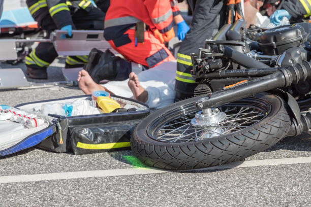 Un motard éjecté à 15 mètres et tué sur la RD44 à Sainte-Sigolène : sa Ducati s&rsquo;encastre dans une Clio