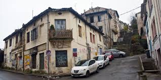 Tabassé à mort par une dizaine d&rsquo;individus à Saint-Étienne : aucun suspect arrêté