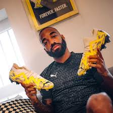 Nice : il se fait passer pour Alexandre Lacazette et escroque 200 000 € à la CAF