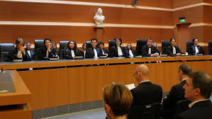 Il fonce sur des policiers, sa passagère de 18 ans est tuée : Ouadia K. devant les assises de Grenoble, quatre ans après la course-poursuite mortelle