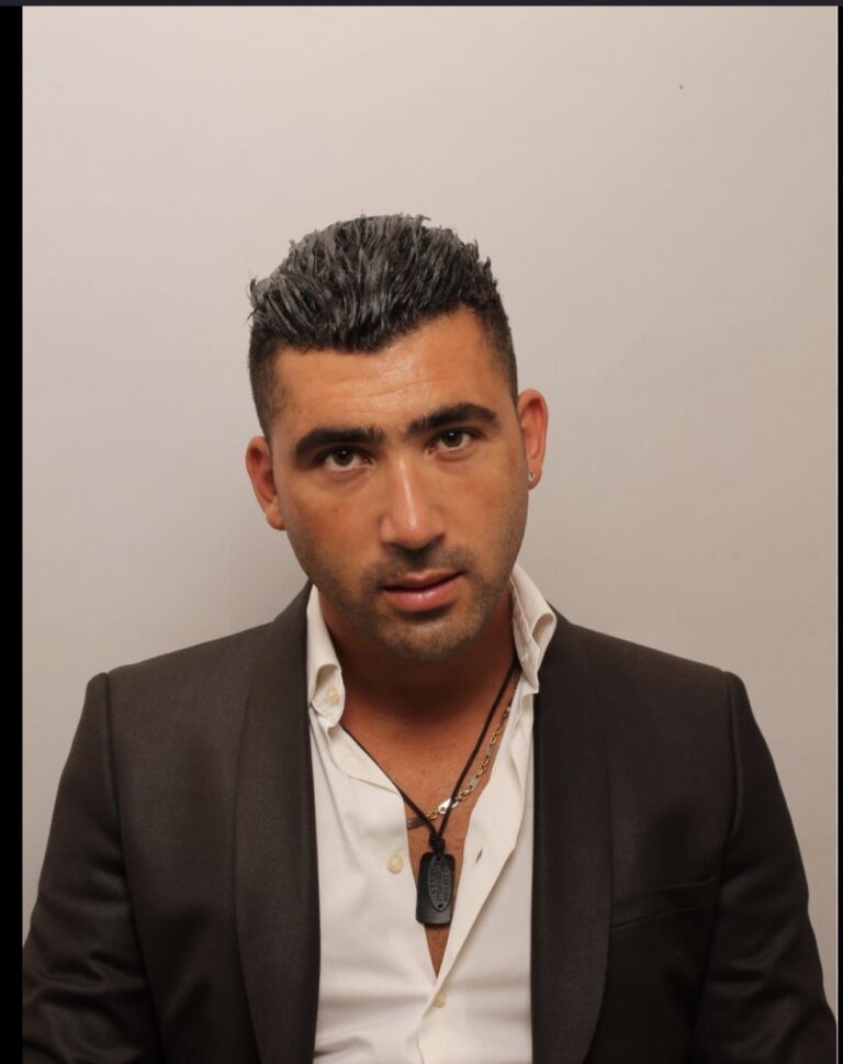 Hakim Benotmane dans la tourmente : escroquerie, tromperie et abus de confiance — 50 membres de son club réclament justice