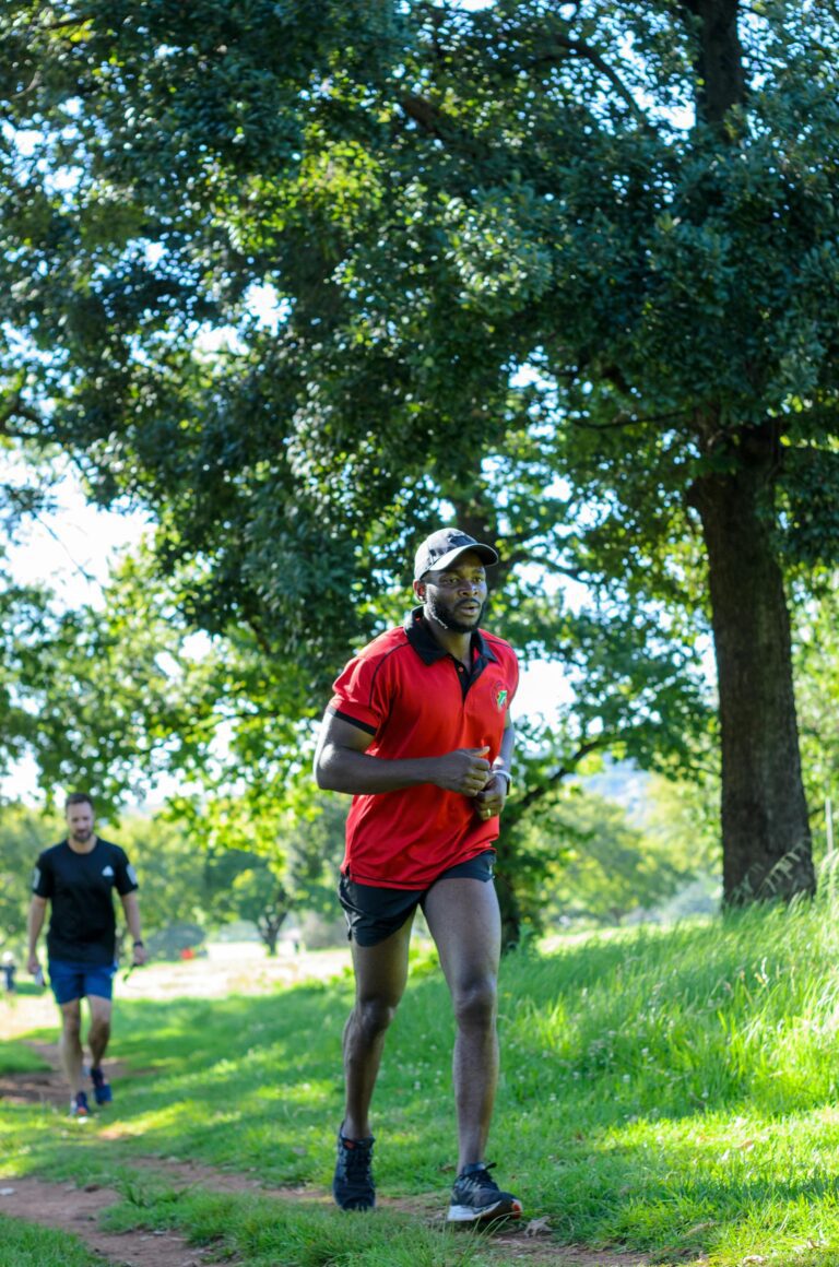Besançon : le Trail des Forts endeuillé par la mort d’un participant de 42 ans, emporté par un arrêt cardiaque en pleine course