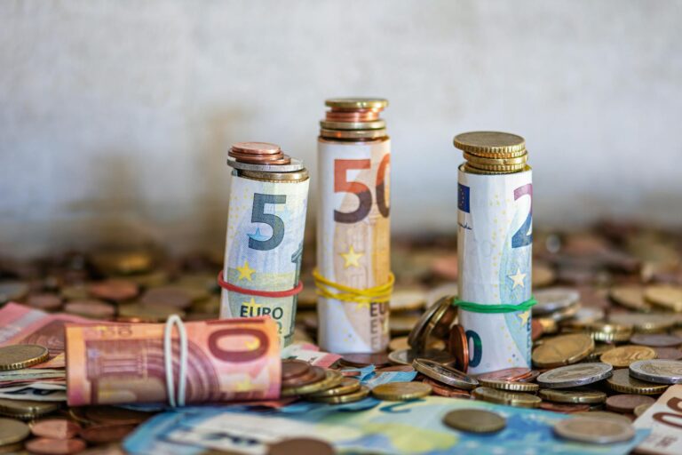 Toulouse : sa mère retire 990 000 euros en 8 ans sans explication — son fils héritier rattrapé par un redressement fiscal colossal